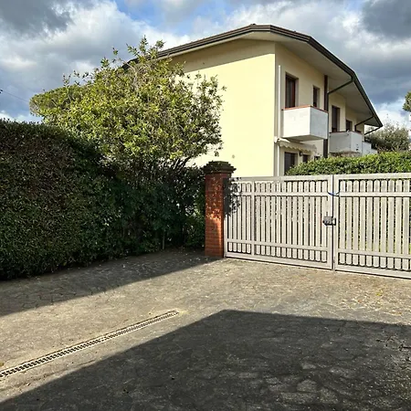 La Perla Del Mare Marina di Pietrasanta